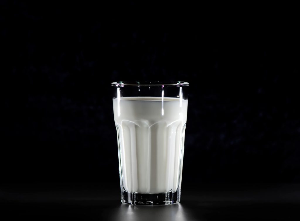 כוס חלב