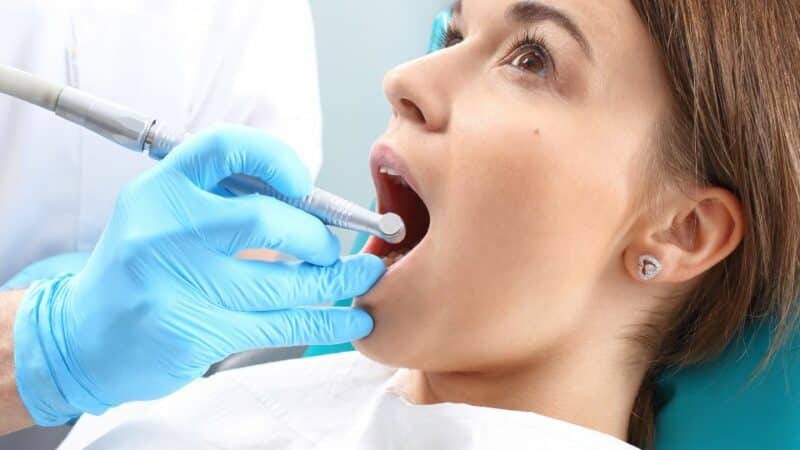 רופא שיניים מקצועי